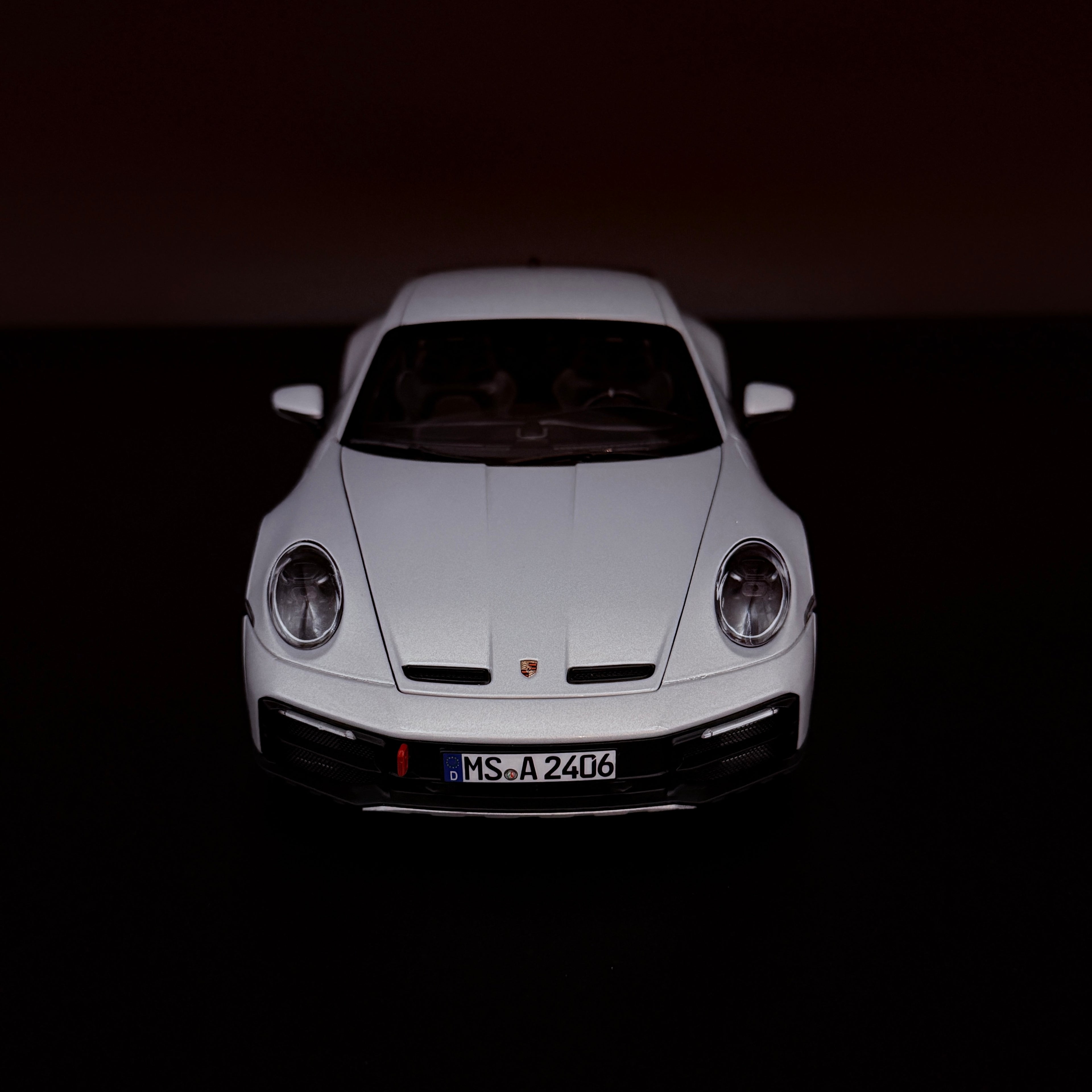 Modellauto Norev 1/18 Porsche 911 Dakar 2023 Ice Grey Metallic