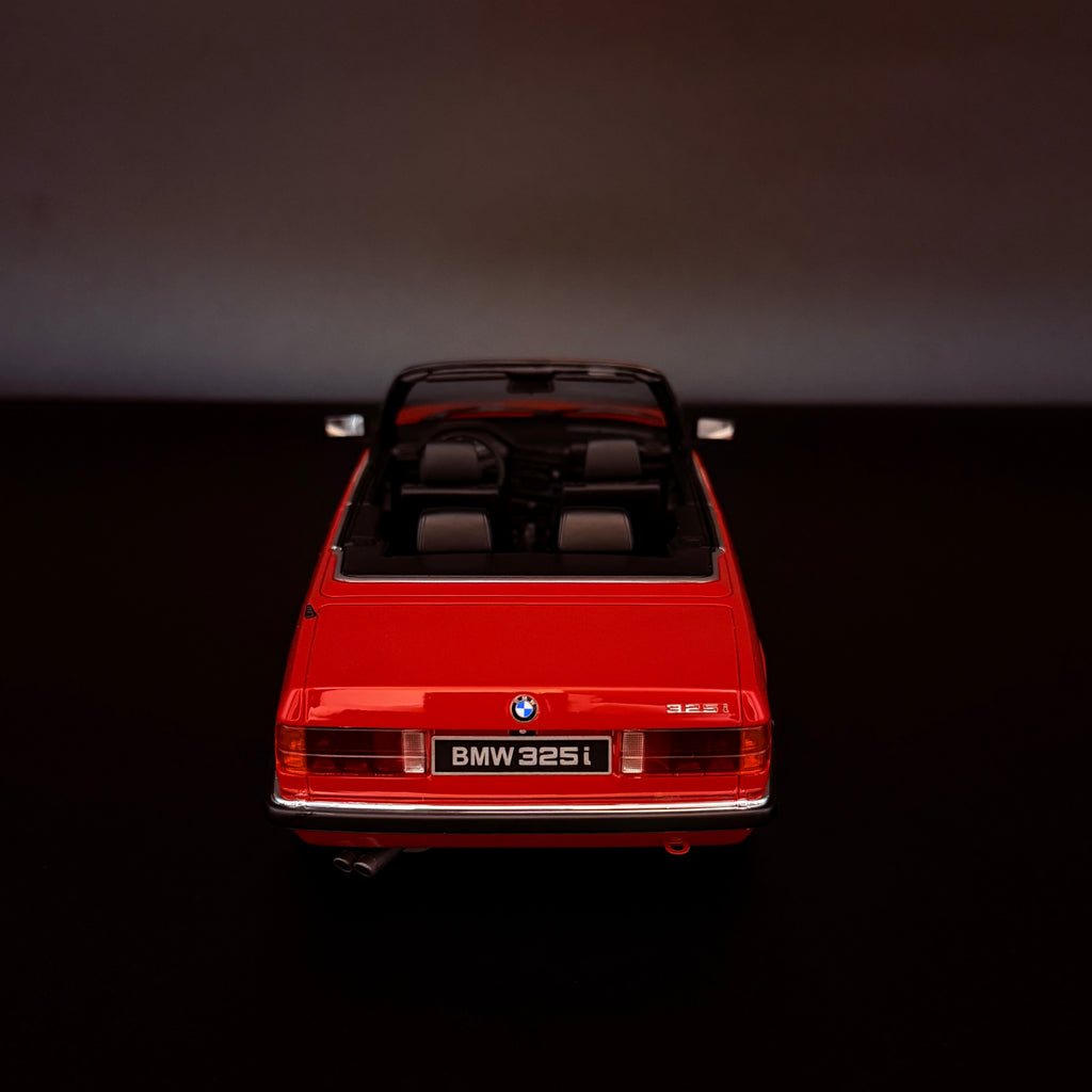 BMW 325i Cabriolet (E30) 1986 – Maßstab 1:18 von OTTOmobile
