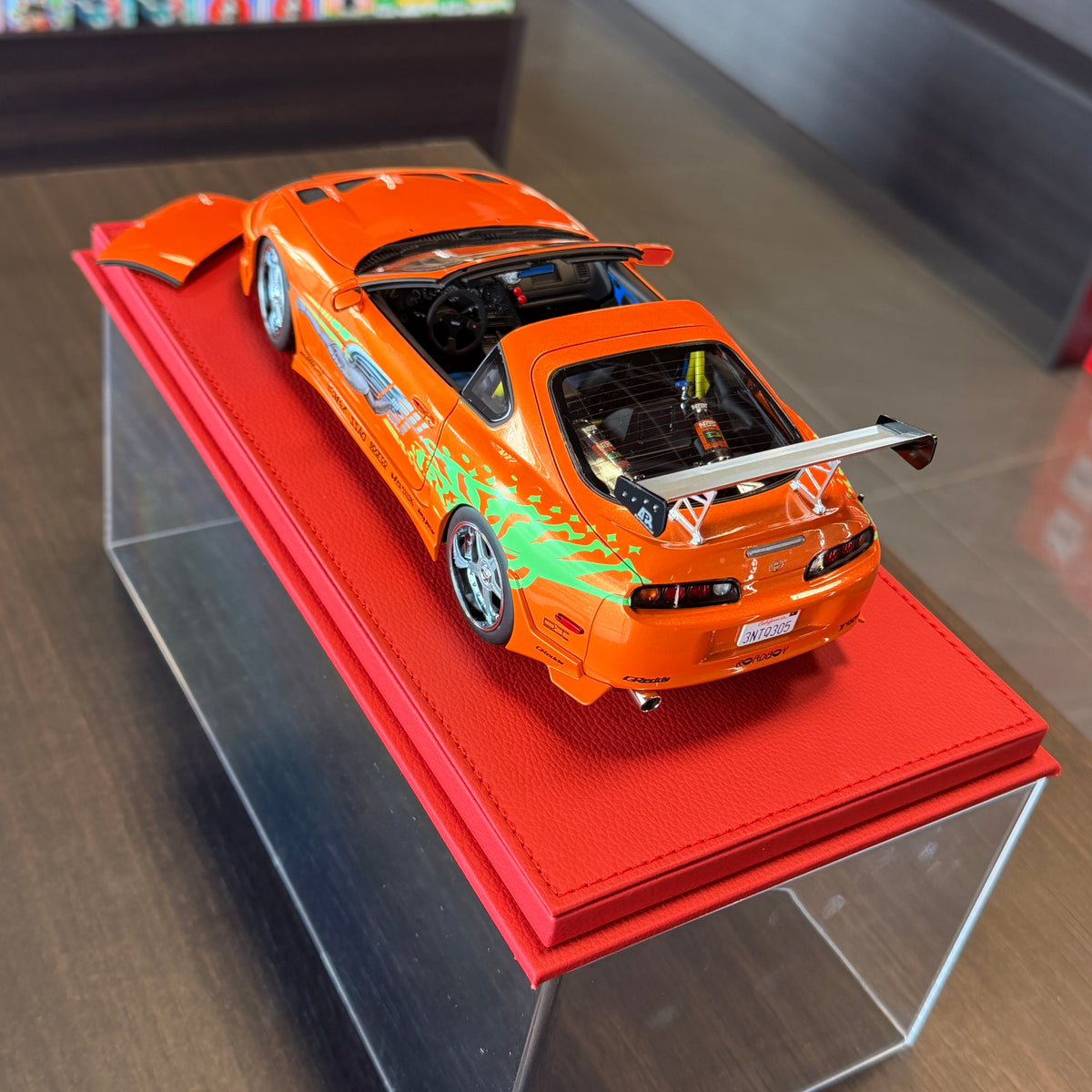 Toyota Supra Fast & Furious Oranssi helmiäinen 1:18 painevalumalli, Kyosho