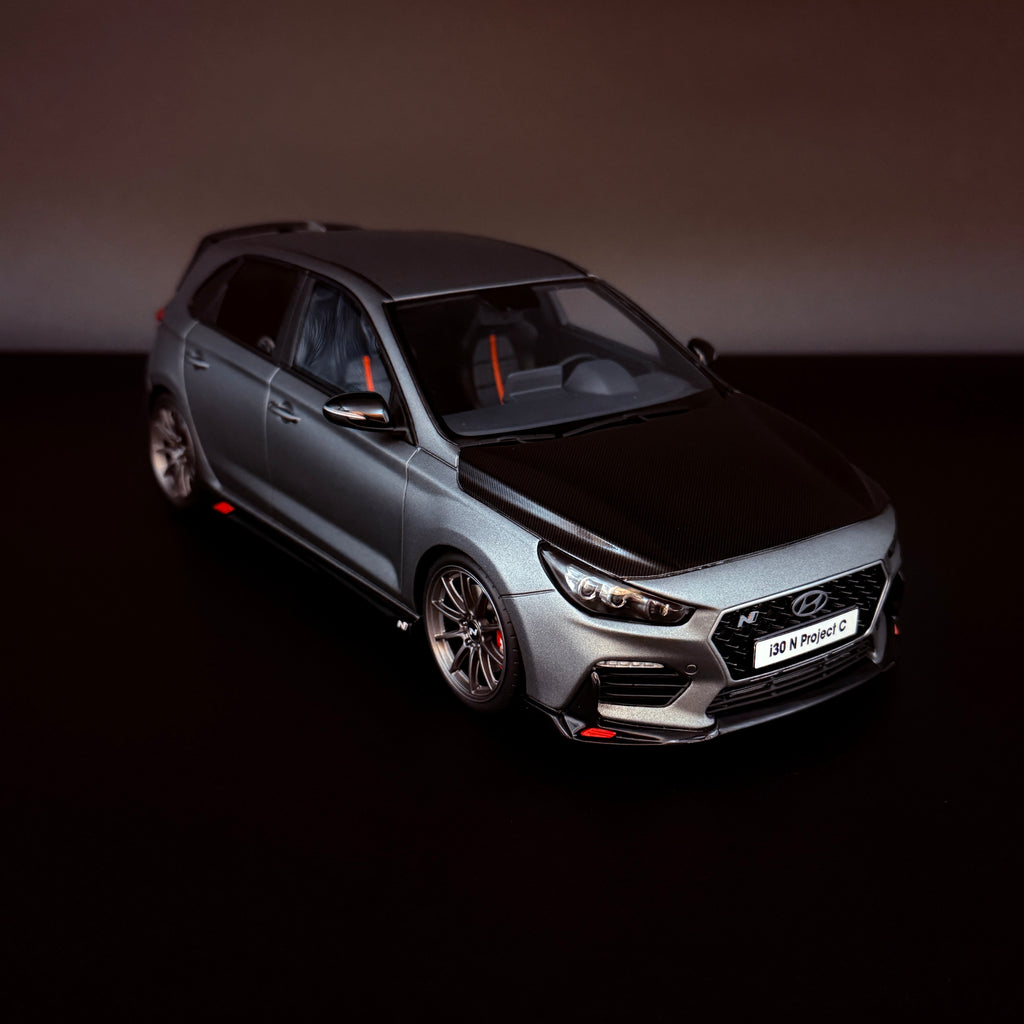 Hyundai i30 N Project C 2022 – Matt Grey 1:18 Maßstab von OTTOmobile