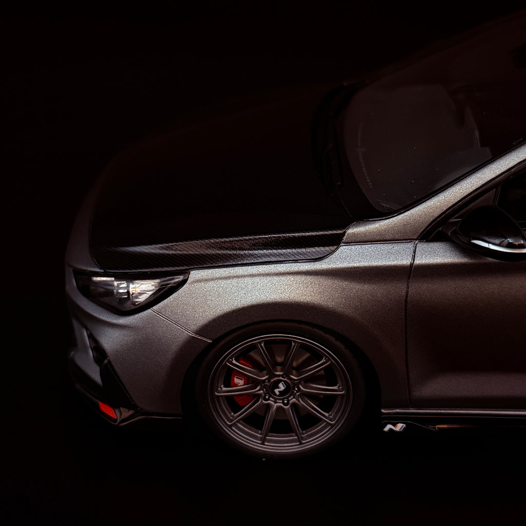 Hyundai i30 N Project C 2022 – Matt Grey 1:18 Maßstab von OTTOmobile