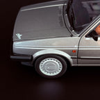 Die-Cast Modell, Oldtimer VW Golf 2 Champion (1989), Maßstab 1:18, Norev