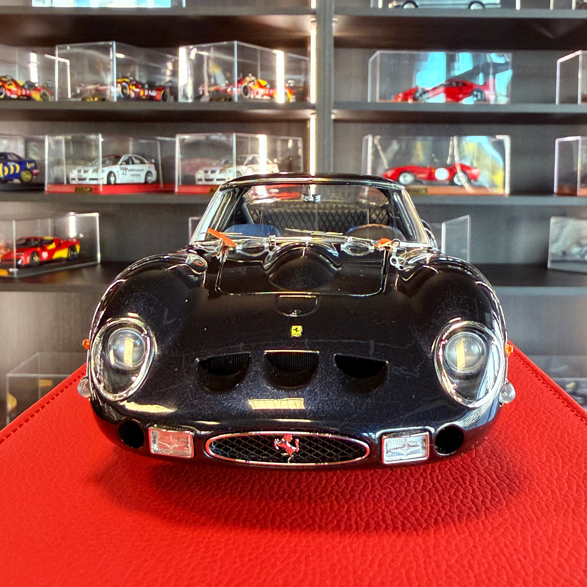 Ferrari 250 GTO 1963 tummansininen (Dark Blue) 1:18 Kyosho