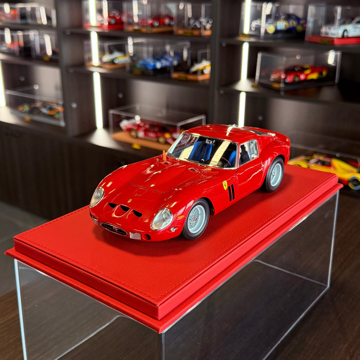 Ferrari 250 GTO punainen 1962 Die-Cast Collection 1:18 by Kyosho