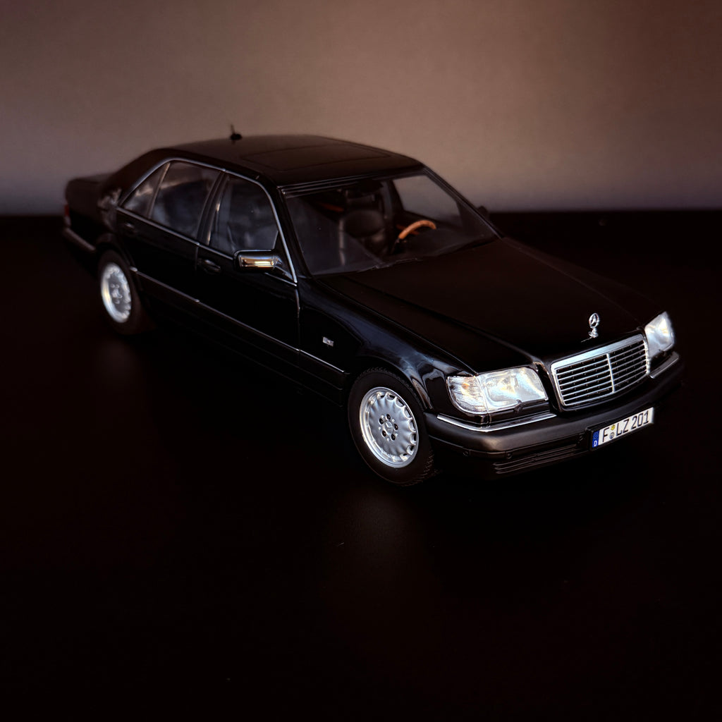 Norev Mercedes-Benz S 600 W140 1997 Obsidianschwarz Metallic Schwarz 1/18