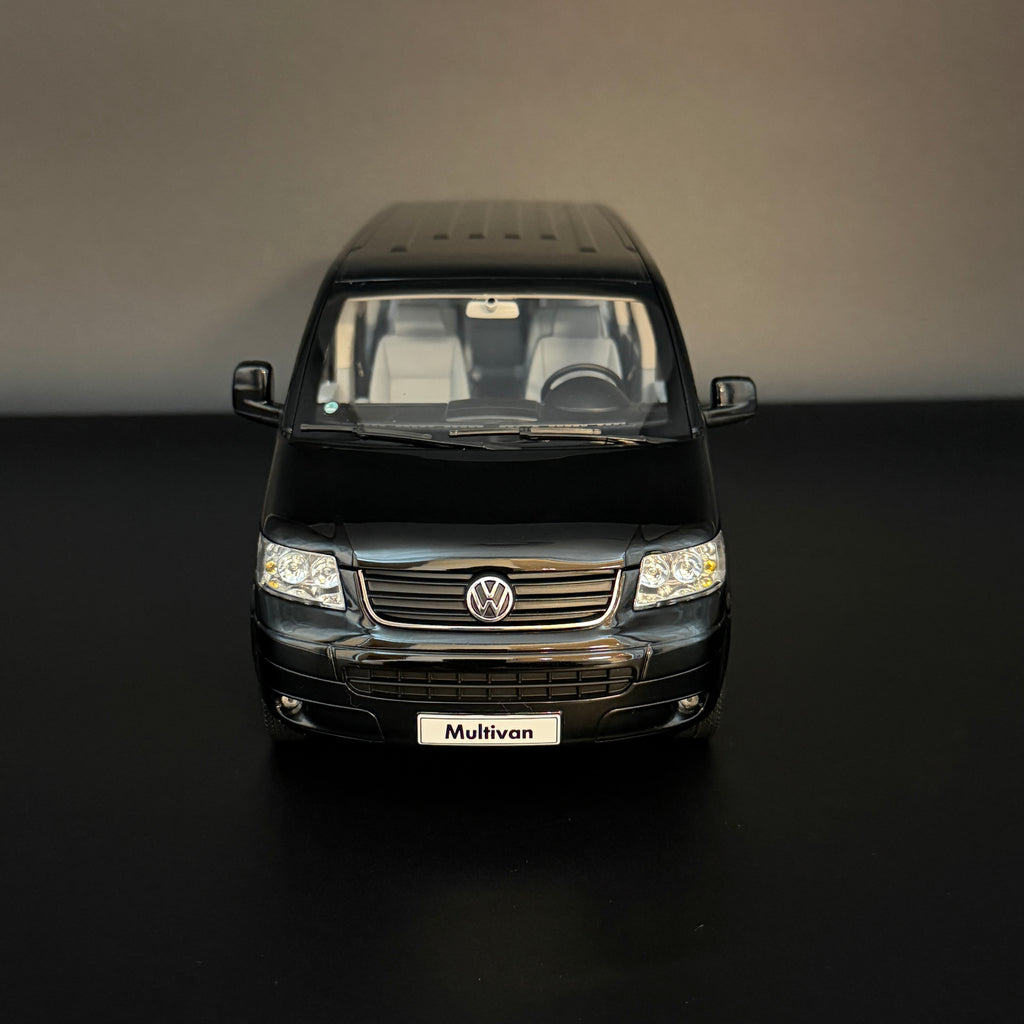 Norev Volkswagen T5 Multivan Minibus 2003 1/18 schwarz