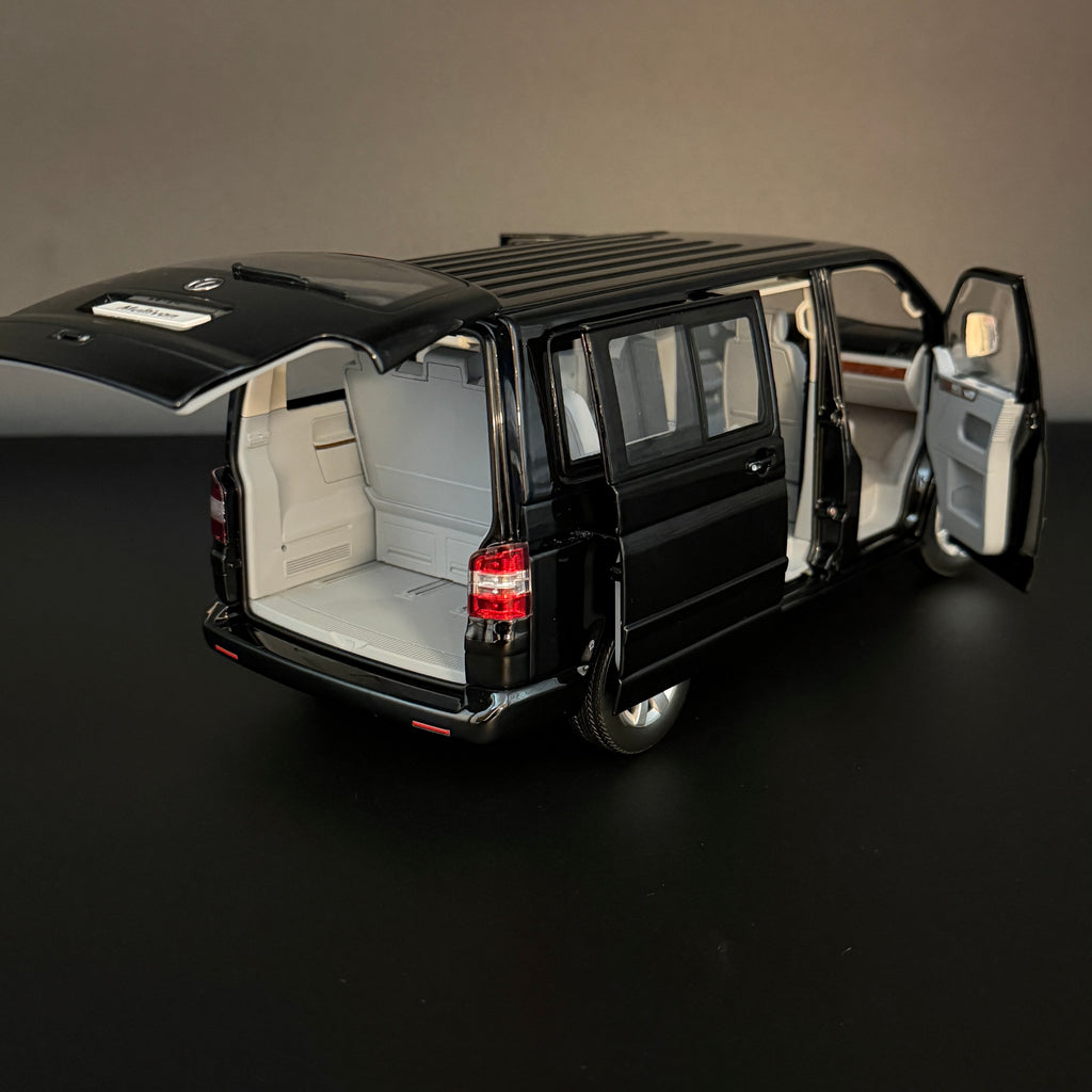 Norev Volkswagen T5 Multivan Minibus 2003 1/18 schwarz