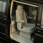 Norev Volkswagen T5 Multivan Minibus 2003 1/18 schwarz