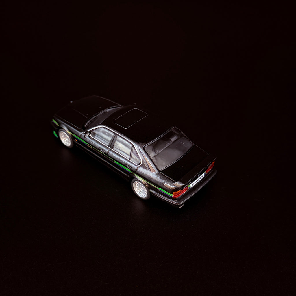 BMW Alpina B10 Bi-Turbo (E34) 1994 – Schwarz Maßstab 1:43 von Solido