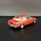 BMW 323i Kastanienrot Metallic 1980, měřítko 1:18 od Solido