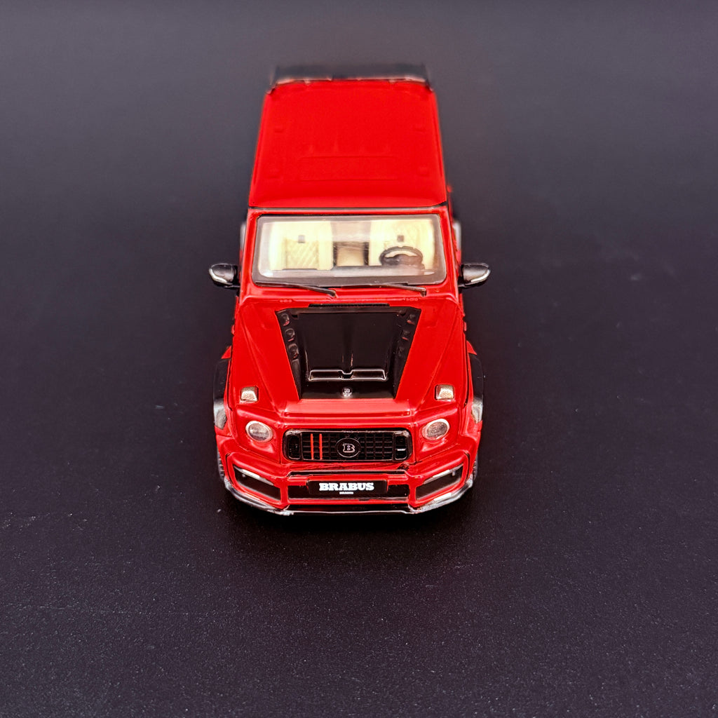Mercedes-Benz G63 Brabus 900 Rocket Edition 2022 – Rot Maßstab 1:43 von Solido