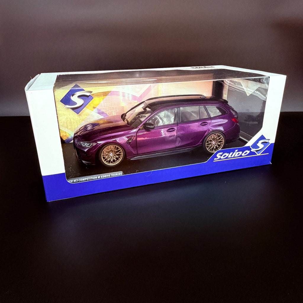 BMW M3 Competition M xDrive Touring 2024 – Twilight Purple Pearl Metallic Maßstab 1:18 von Solido