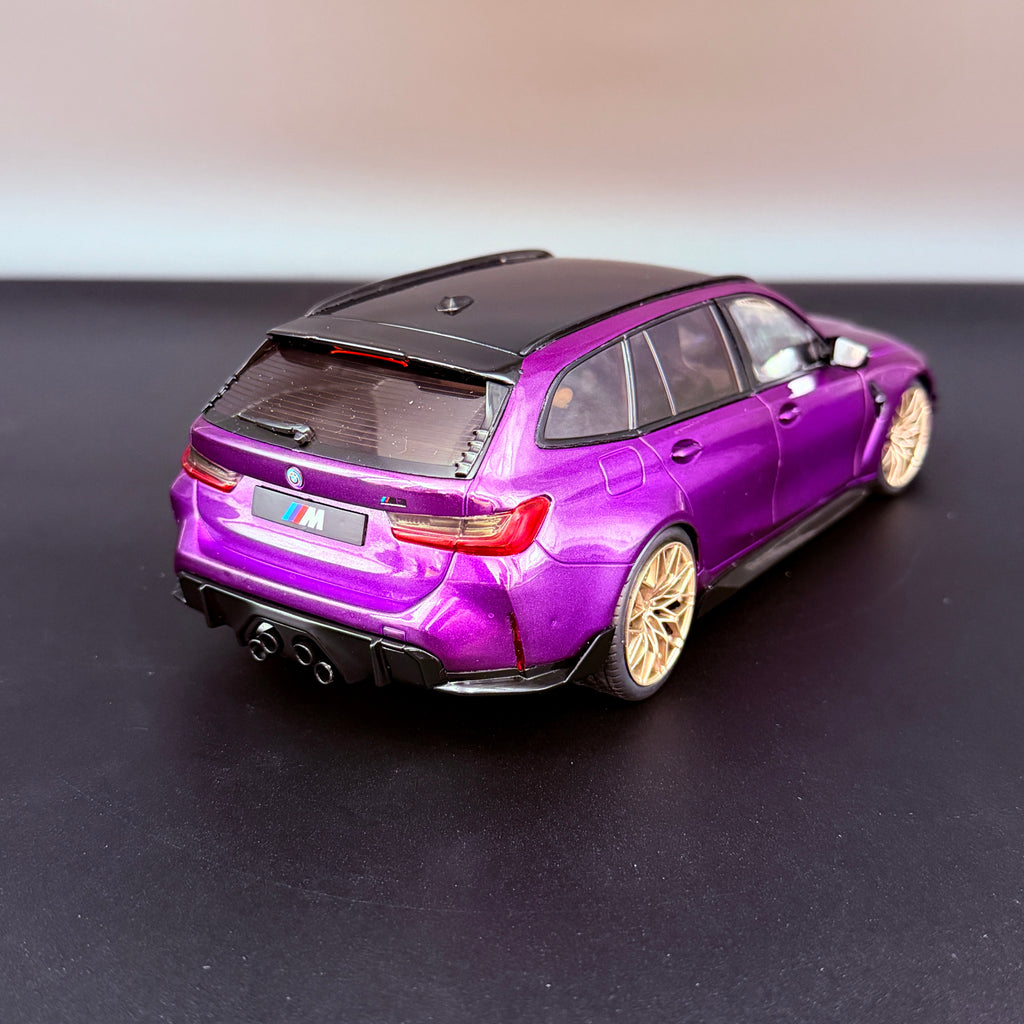 BMW M3 Competition M xDrive Touring 2024 – Twilight Purple Pearl Metallic Maßstab 1:18 von Solido