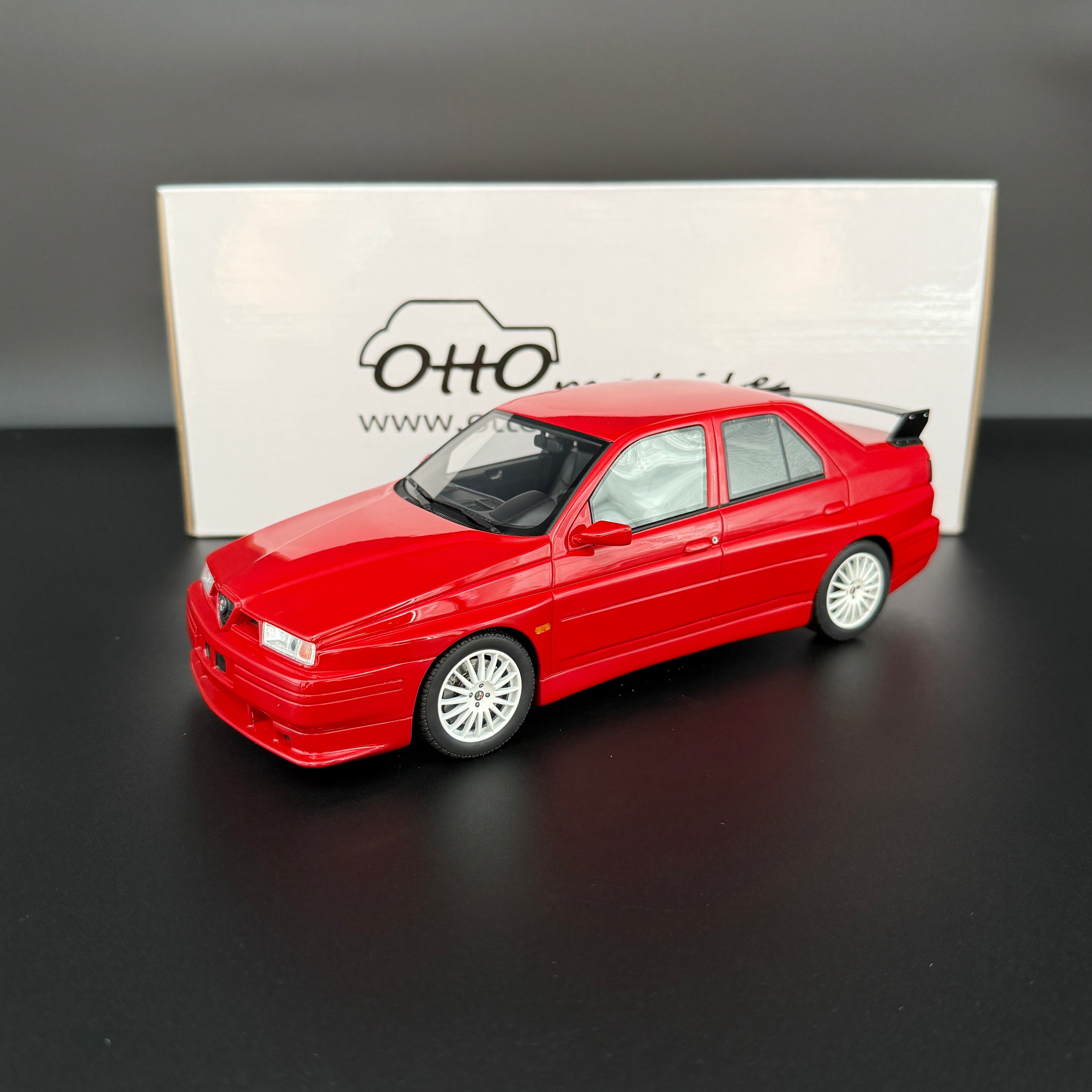 Alfa Romeo 155 GTA Stradale 1993 – Maßstab 1:18 von OTTOmobile