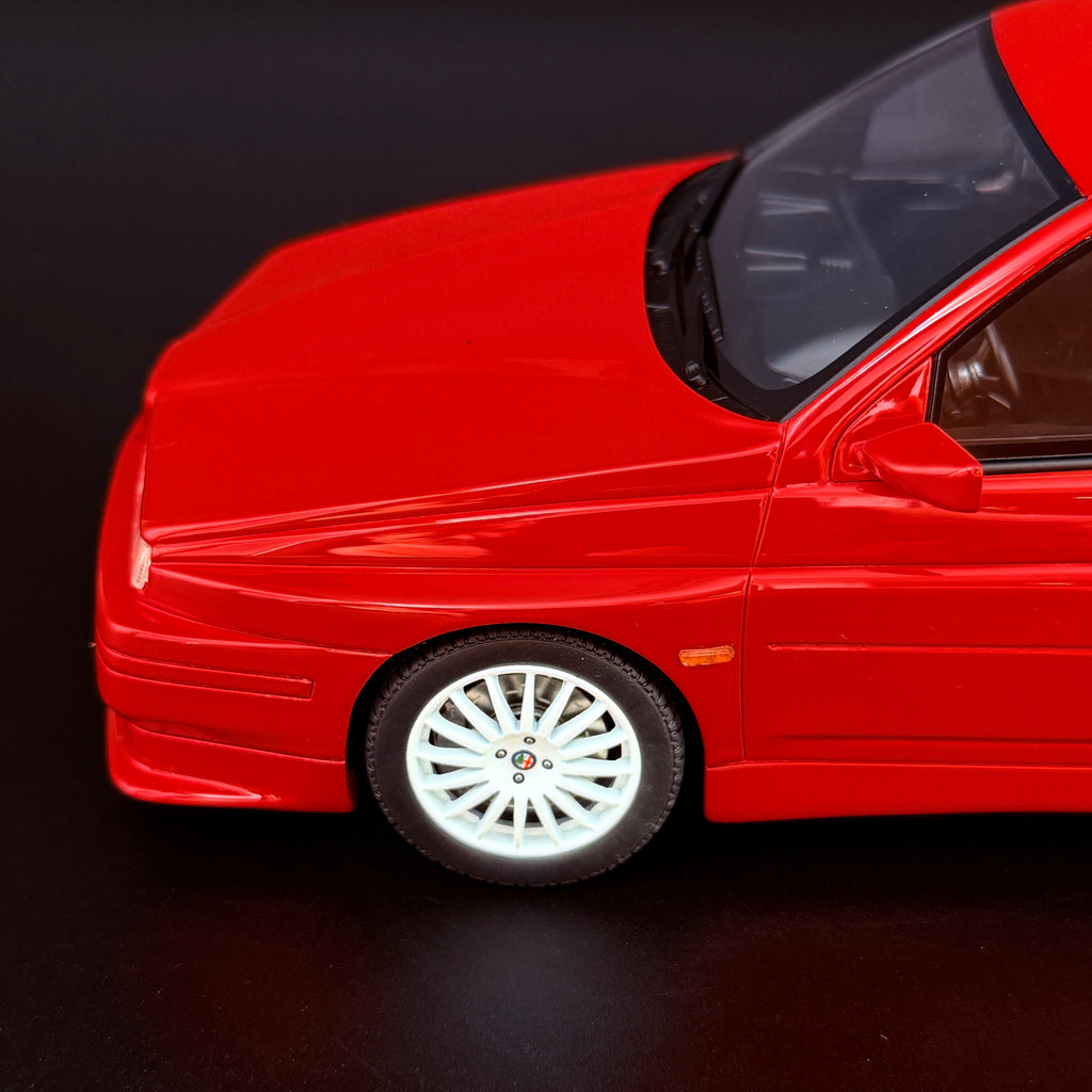 Alfa Romeo 155 GTA Stradale 1993 – Maßstab 1:18 von OTTOmobile