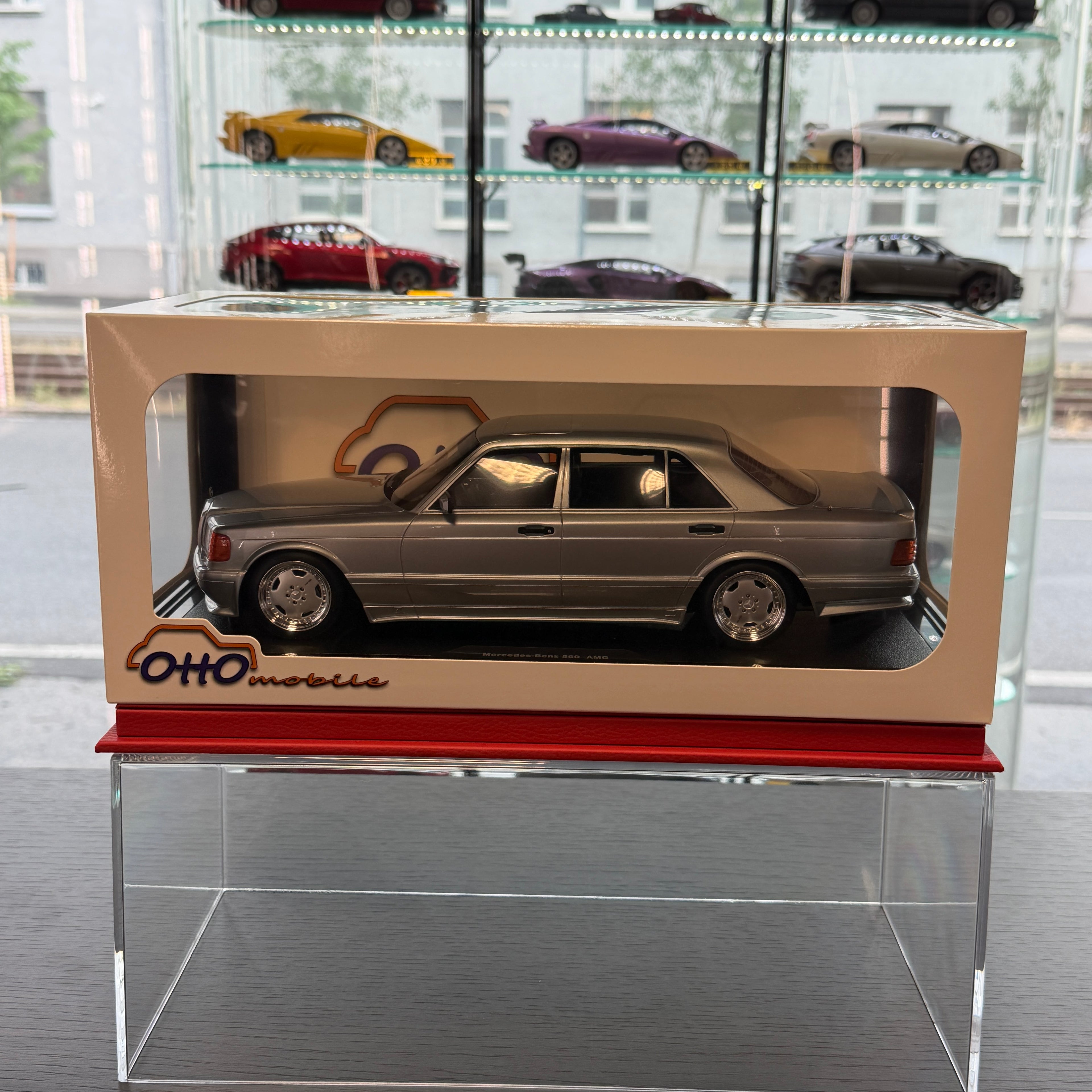 OTTO Mobile Mercedes-Benz 560 (W126) 6.0 SEL AMG – 1:18 Scale Model Car (Limited Edition)