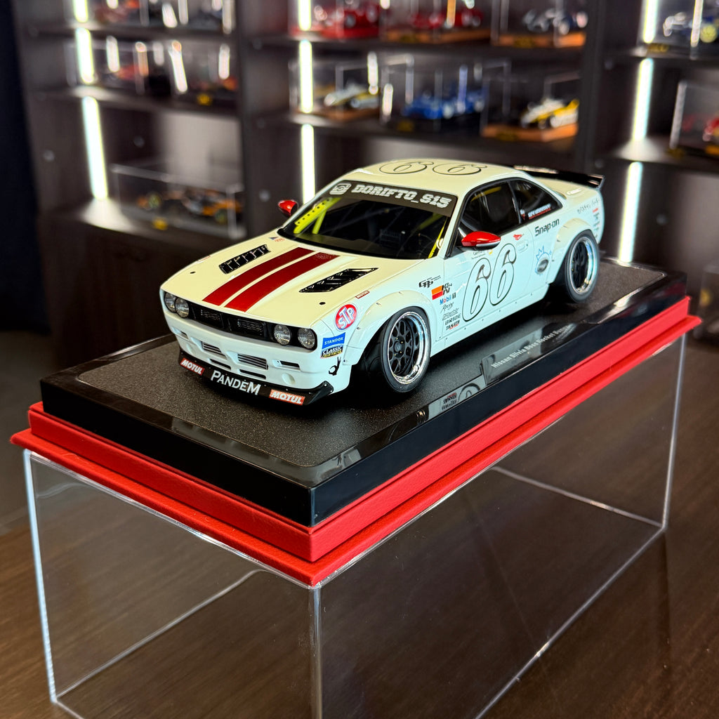 Nissan Silvia S14 Boss Rocket Bunny #66 Hvid 2024 1:18 fra OttOmobile