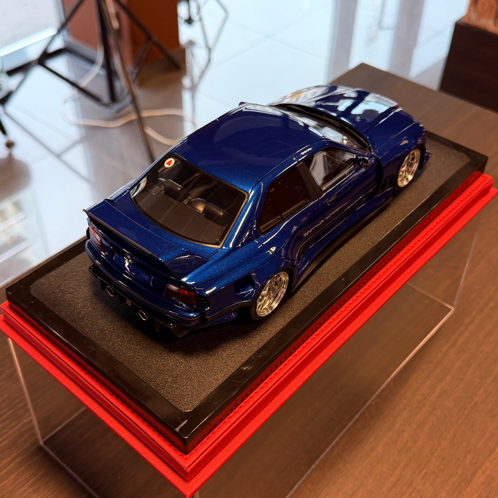 BMW E36 LTO Sedan Turbo od Khyzyla Saleema Avus Blue 2023 – 1:18 OttOmobile