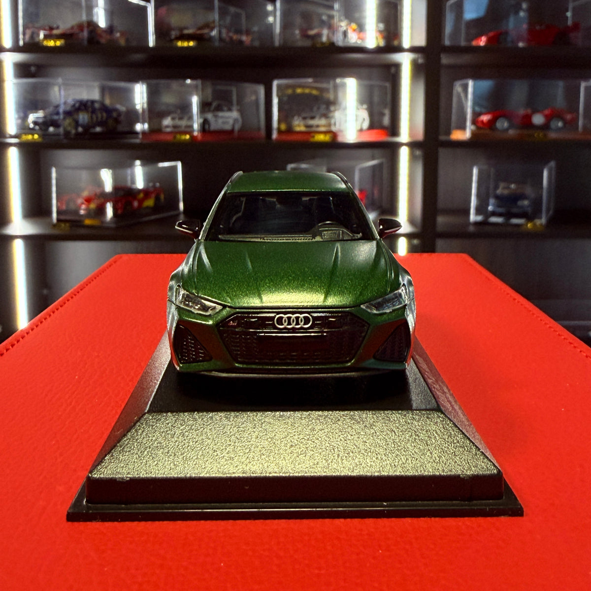 Audi RS 6 Avant (C8) 2019 Matt Sonoma Green 1:43 by Minichamps