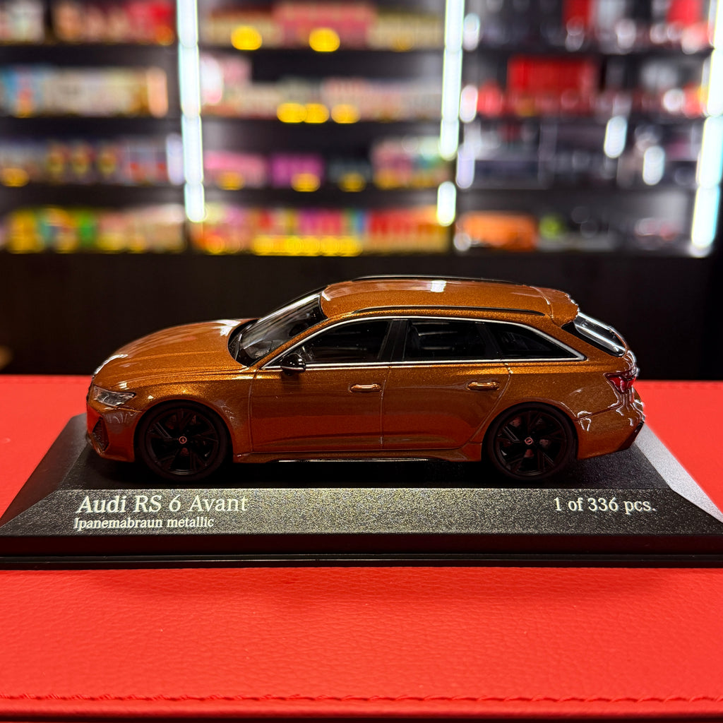 Audi RS 6 Avant (C8) 2019 hnědá metalíza 1:43 od Minichamps