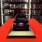 2019 m. „Audi RS 6 Avant“ (C8), metalik violetinė, 1:43, „Minichamps“