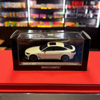 BMW i4 M50 2022 Biały metaliczny 1:43 firmy Minichamps