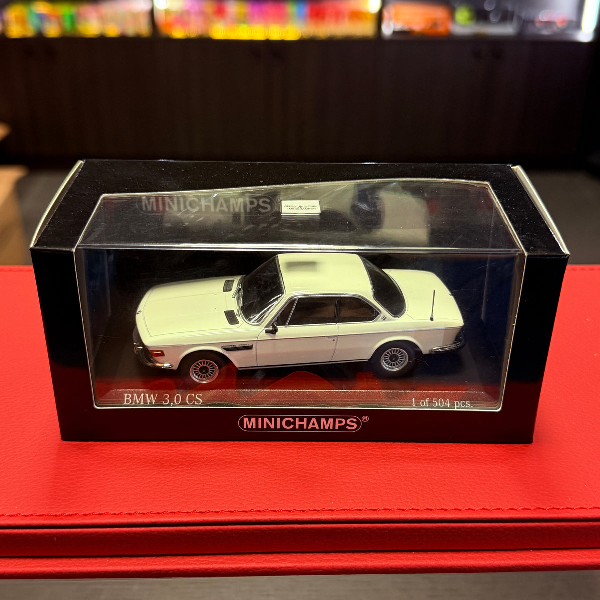 BMW 3.0 CS (E9) 1969 fehér 1:43, Minichamps