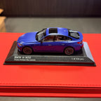 BMW i4 M50 2022 matinės mėlynos metalo spalvos 1:43 Minichamps