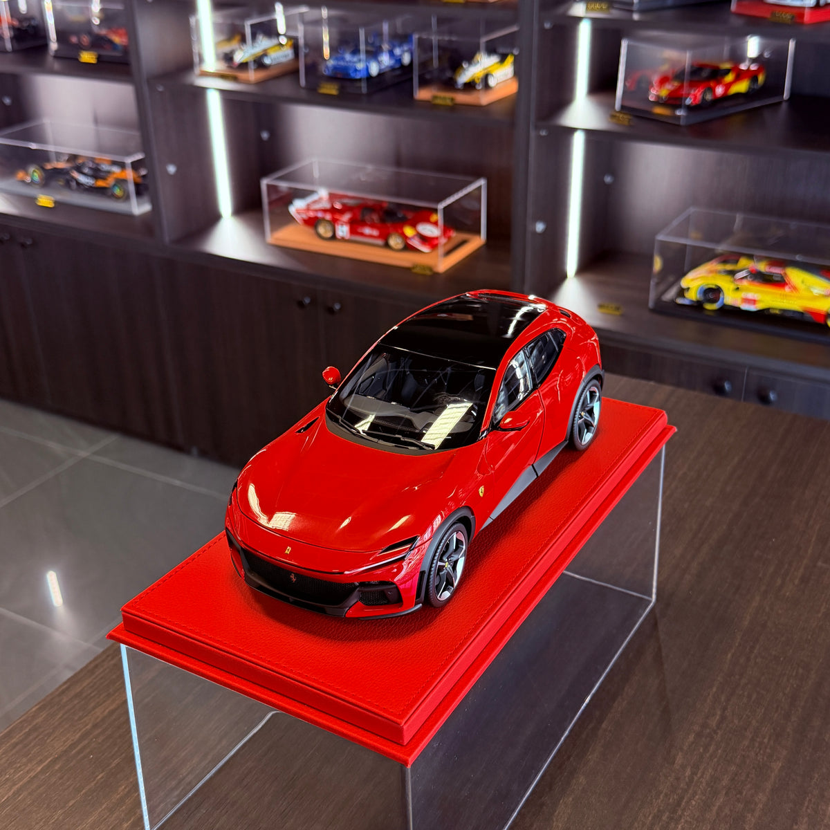 Ferrari Purosangue Rosso Corsa 1:18 – BBR Full Opening Diecast