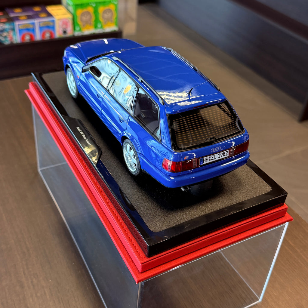 Audi S6 Plus (C4) Avant 1995 perleťově modrá Nogaro – 1:18 OttOmobile