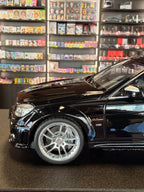 Mercedes-Benz C63 AMG Brabus B63S obsidiánově černý - 1:18 GT Spirit