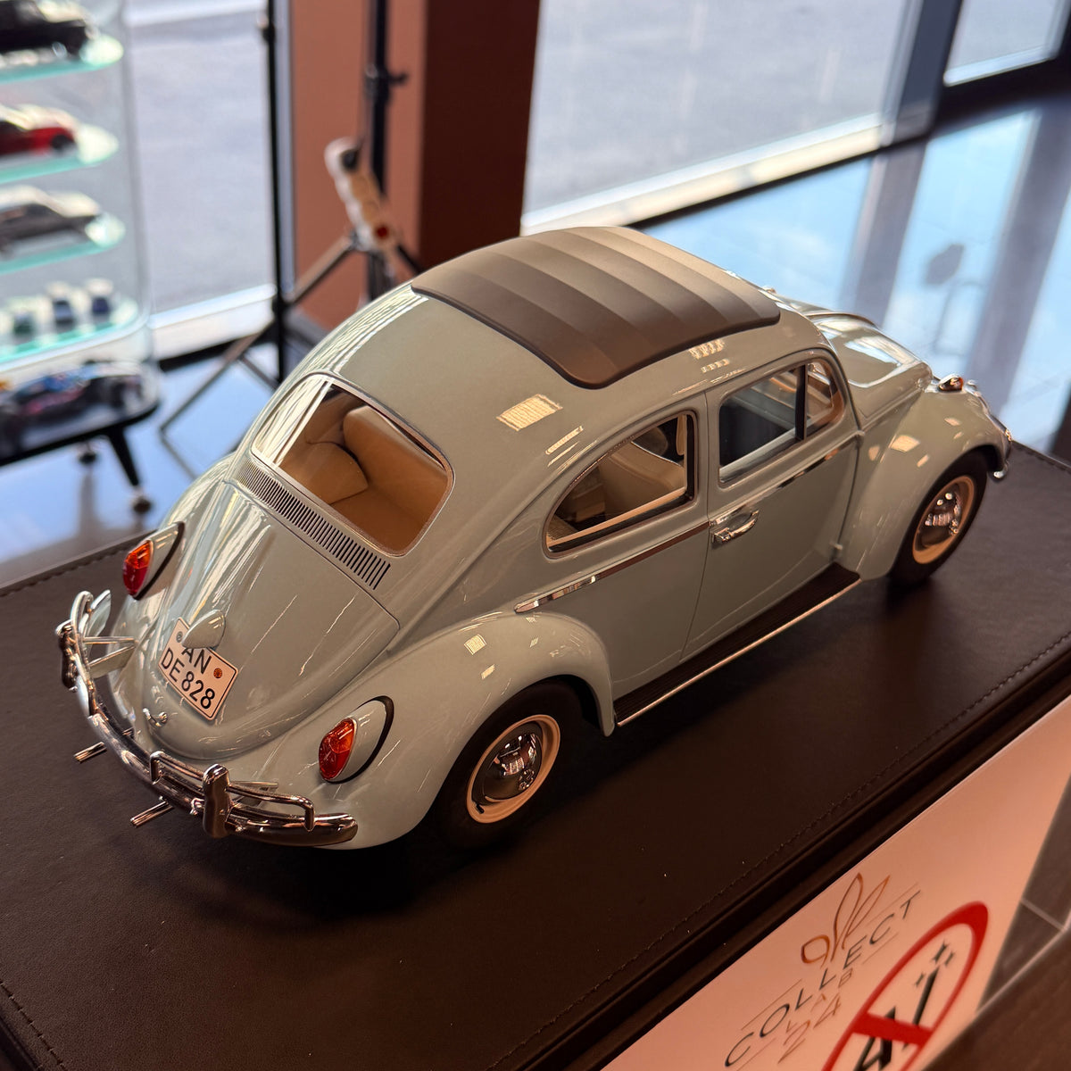 Volkswagen Brouk 1963 Brunswick Blue – 1:12 OttOmobile