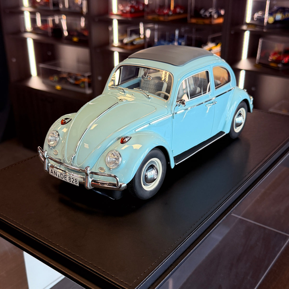 Volkswagen Brouk 1963 Brunswick Blue – 1:12 OttOmobile