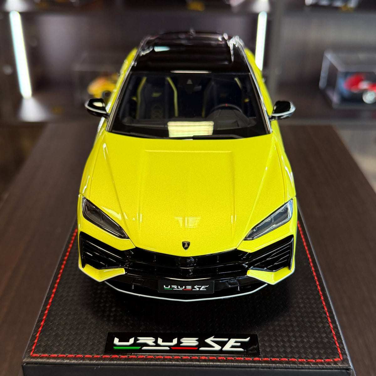 Lamborghini Urus SE Tettonero, Giallo Tenerife 1:18 MR Collectionilta