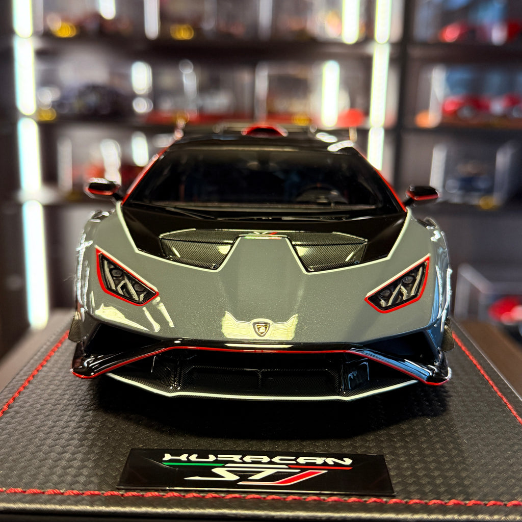 Lamborghini Huracán STJ Grigio Telesto 1:18 | MR Collection