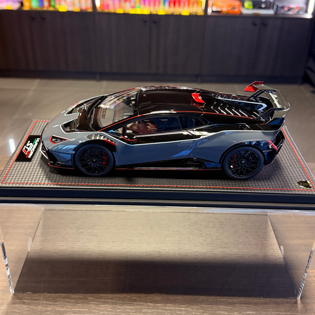Lamborghini Huracán STJ Grigio Telesto 1:18 | MR Collection