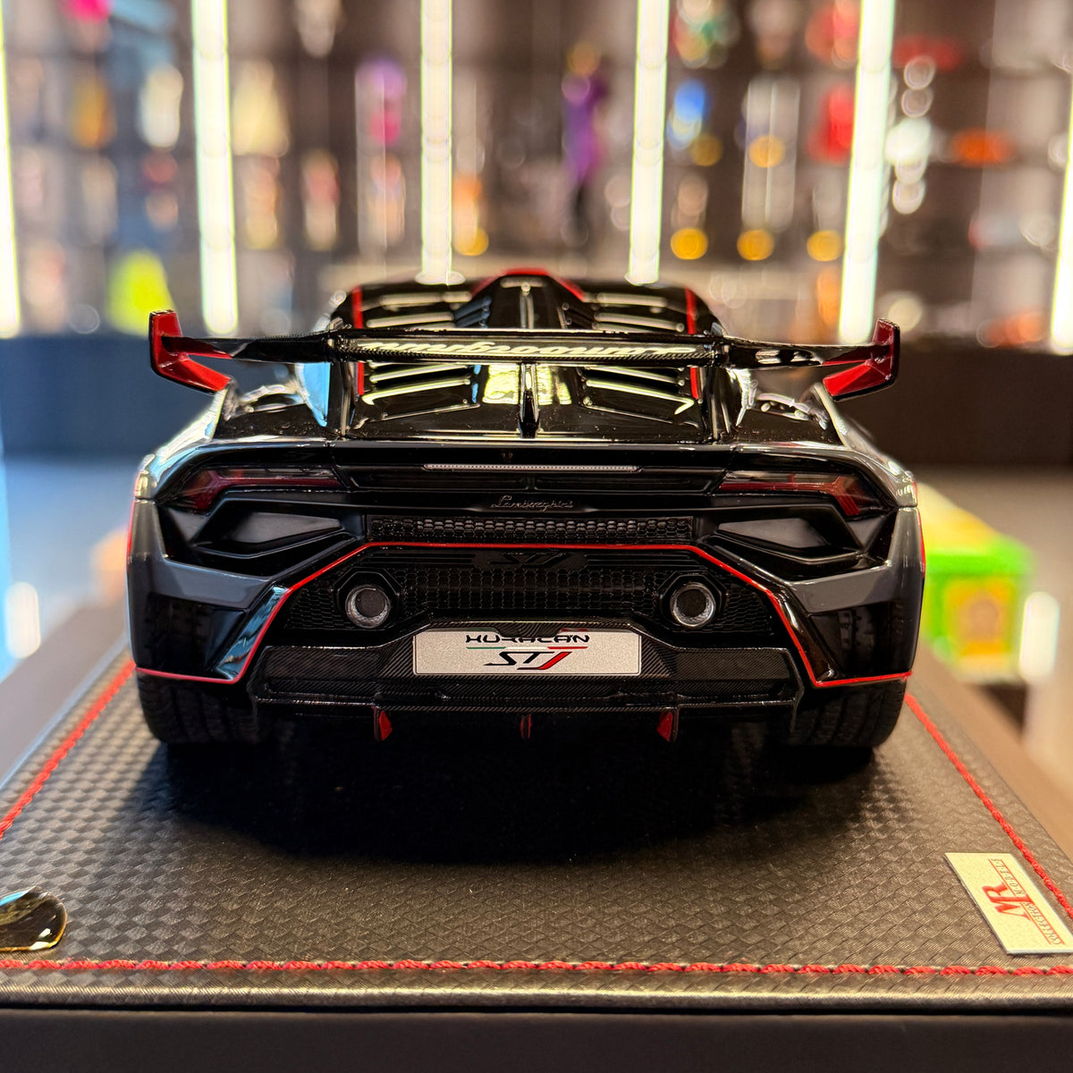 Lamborghini Huracán STJ Grigio Telesto 1:18 | MR Collection