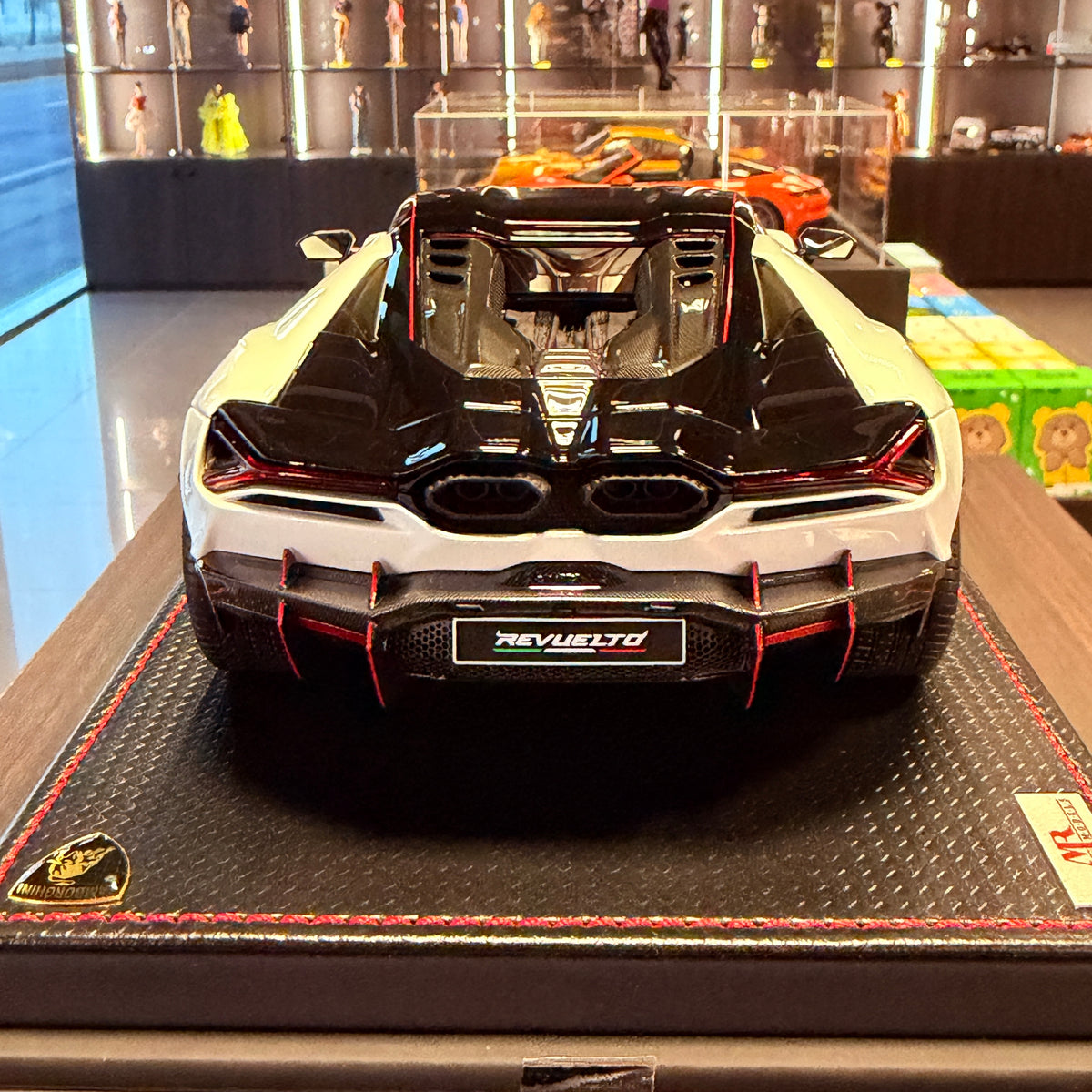 Lamborghini Revuelto NA63 Bianco Sideralis 1:18 | MR Collection