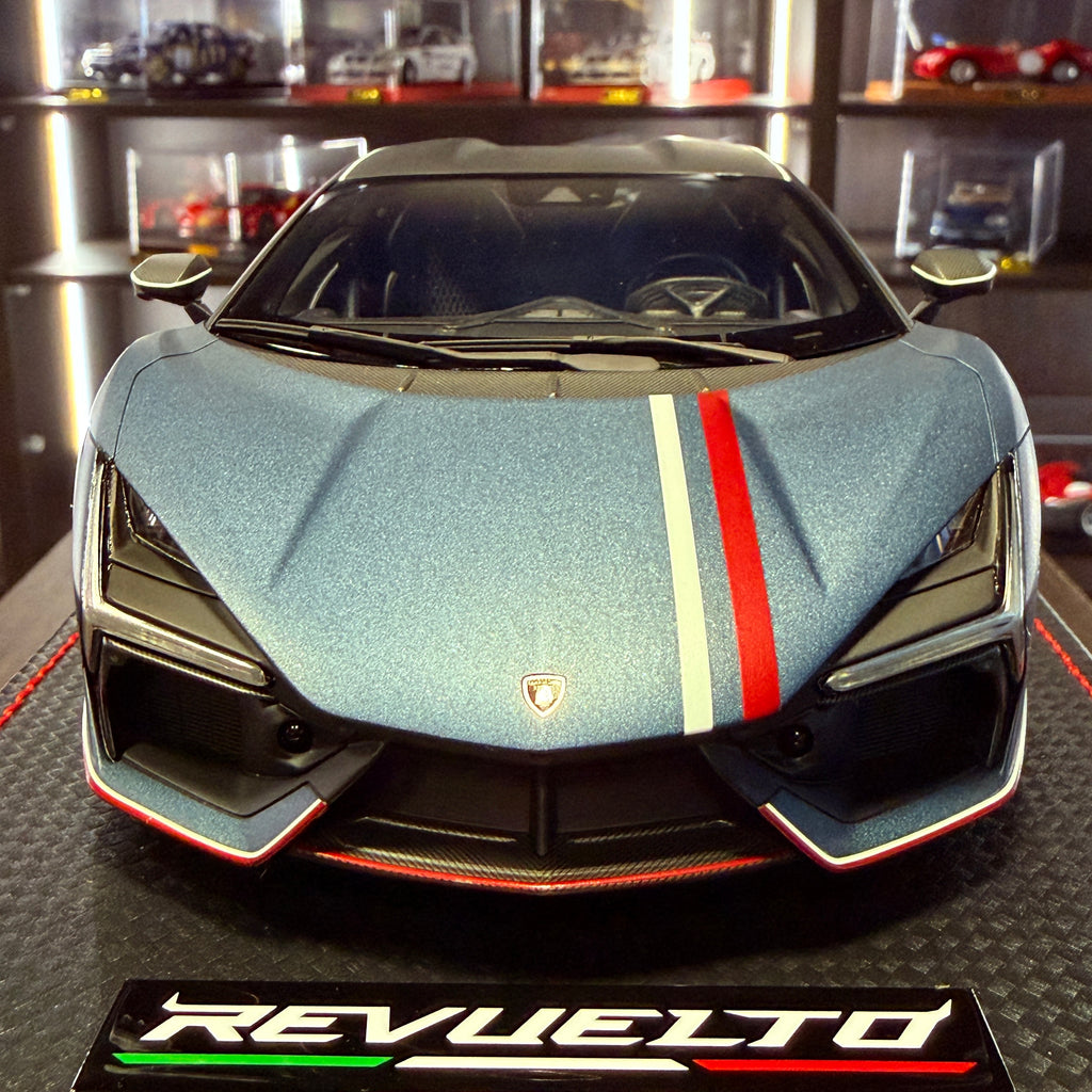 Lamborghini Revuelto NA63 Blu Marinus / Bianco 1:18 | MR Collection