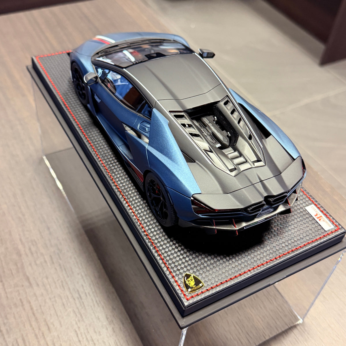 Lamborghini Revuelto NA63 Blu Marinus / Bianco 1:18 | MR Collection