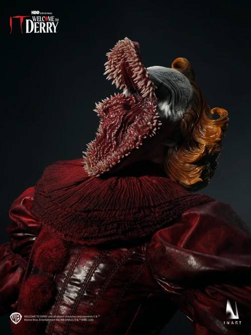 INART Collectibles - IT: Welcome to Derry Season 1 - Pennywise (Bloody Version) - 1:6 Collectible Figure