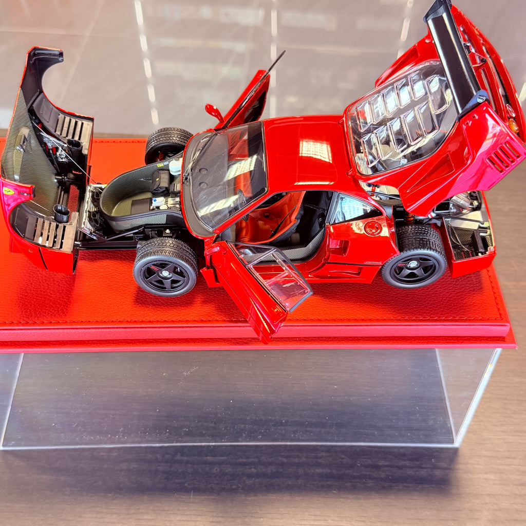 Ferrari F40 – Negro Escala 1:18 de KYOSHO