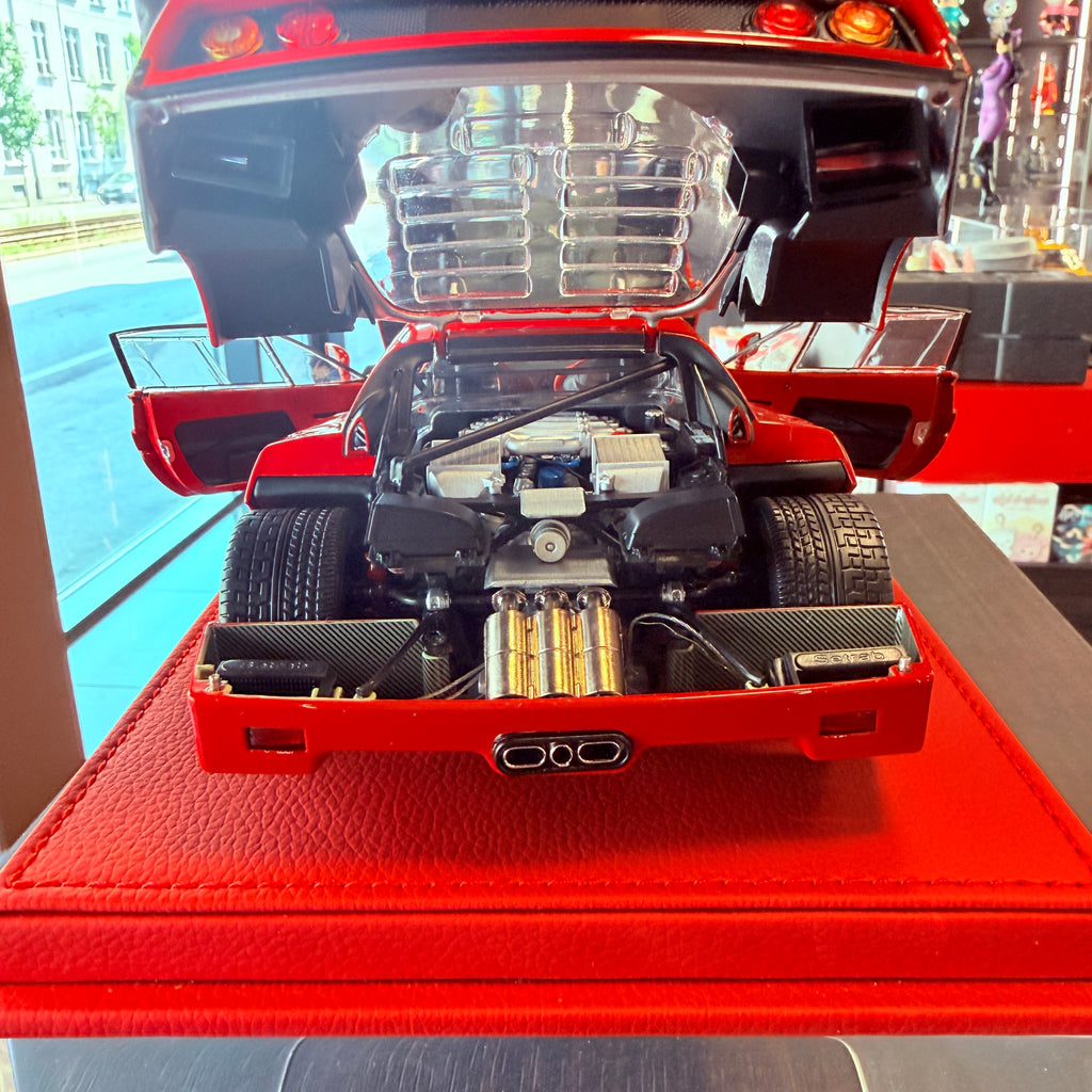 Ferrari F40 – Negro Escala 1:18 de KYOSHO
