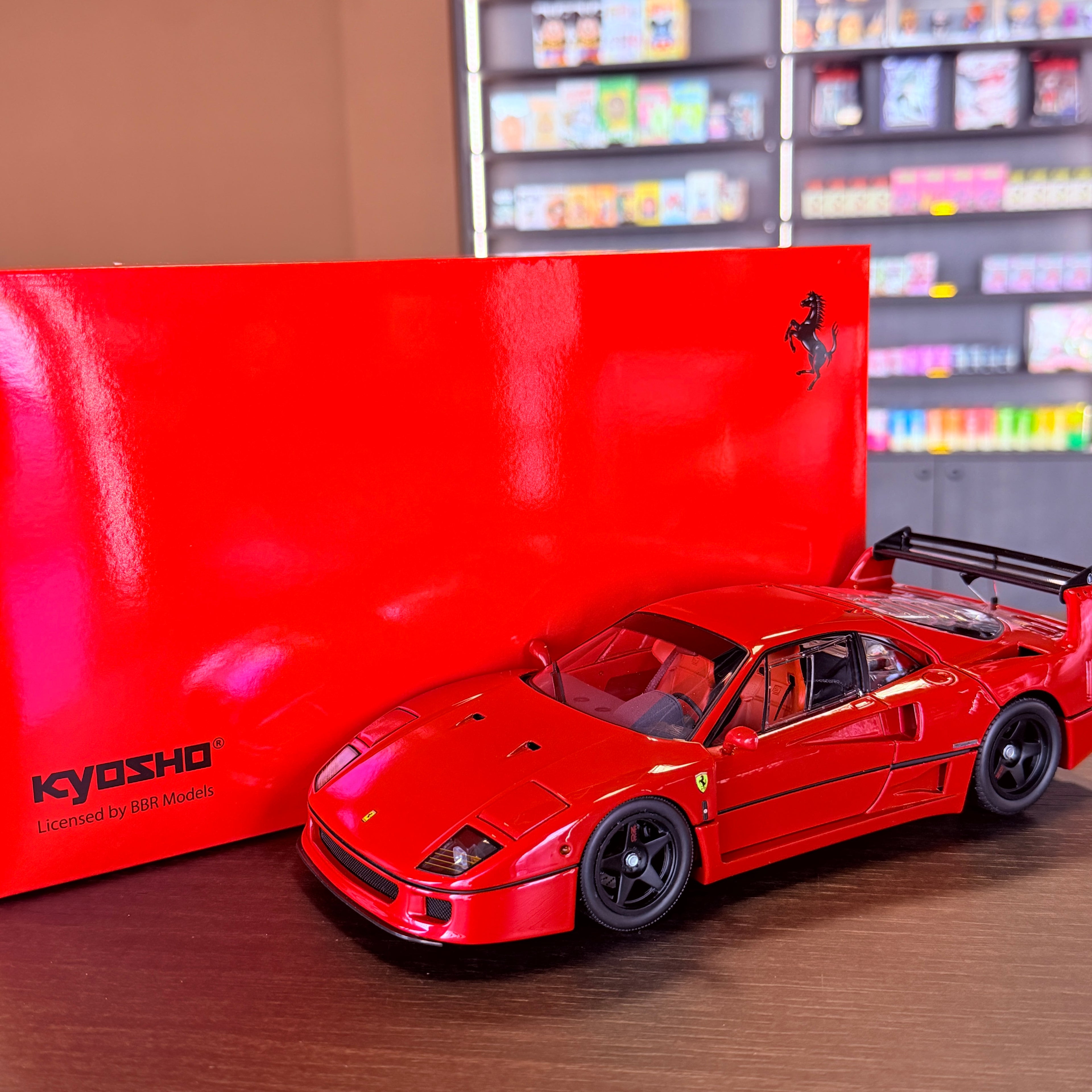 Ferrari F40 – Negro Escala 1:18 de KYOSHO