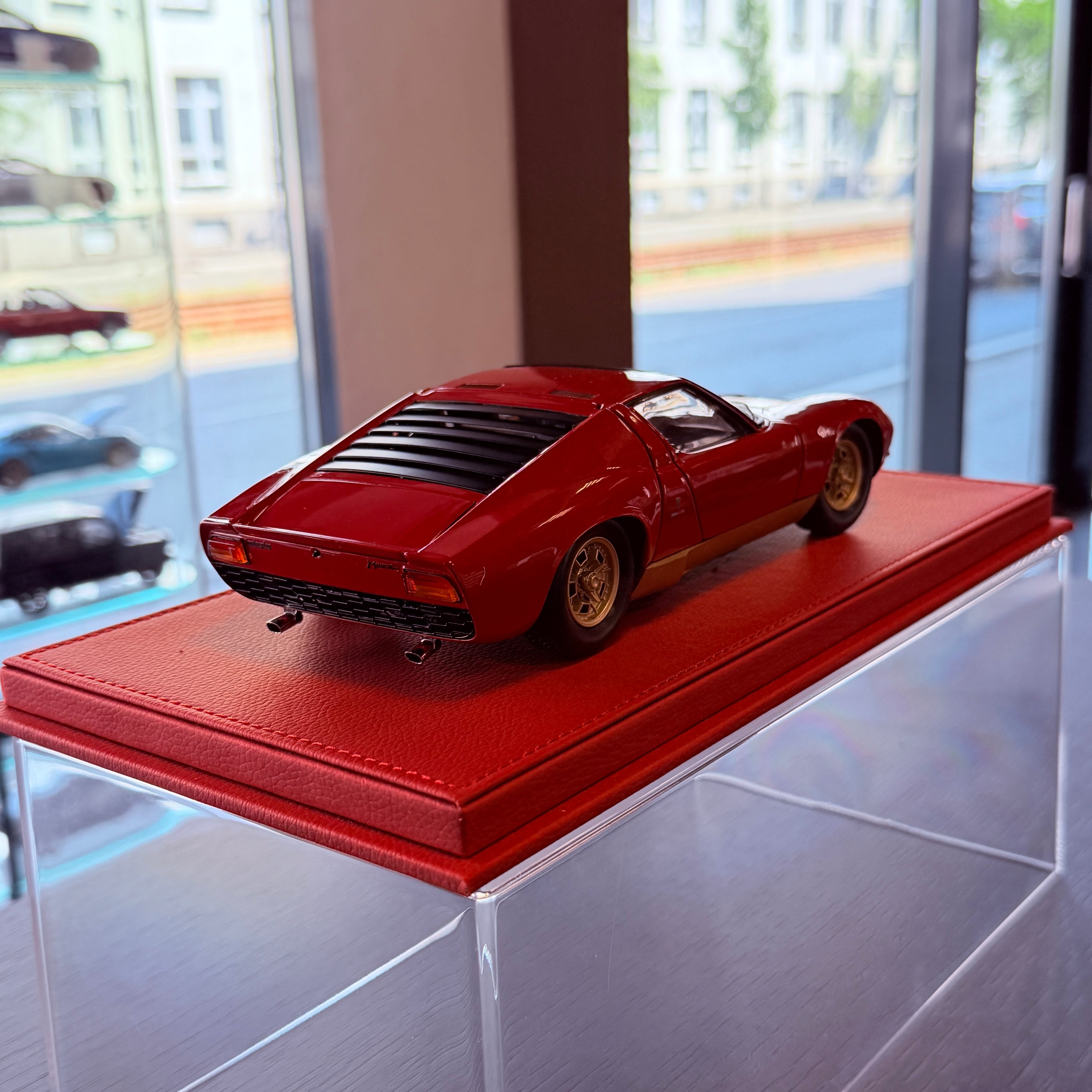 Ferrari F40 – Negro Escala 1:18 de KYOSHO