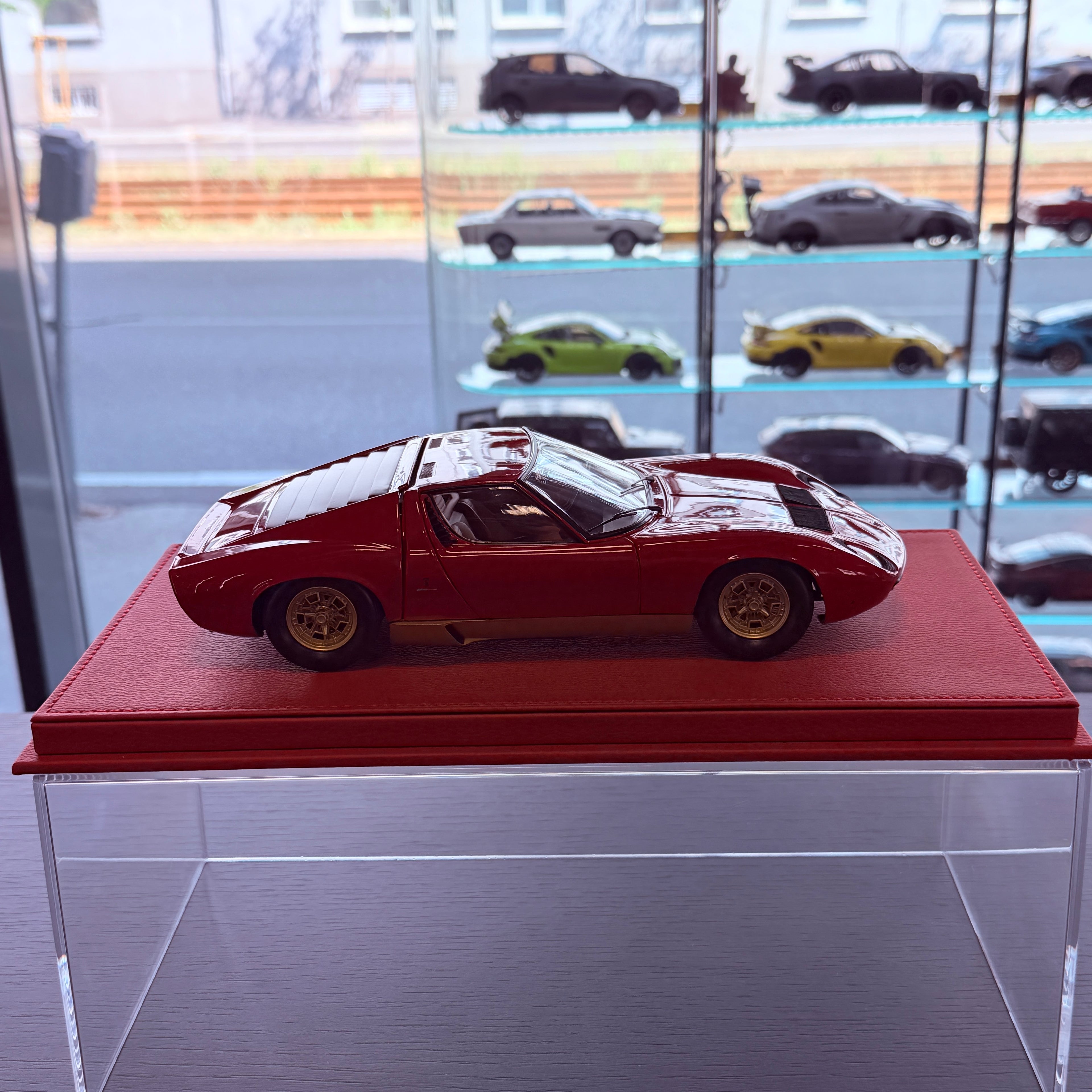 Ferrari F40 – Negro Escala 1:18 de KYOSHO