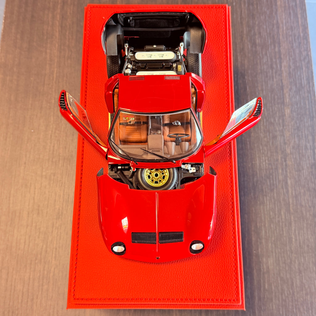 Ferrari F40 – Negro Escala 1:18 de KYOSHO