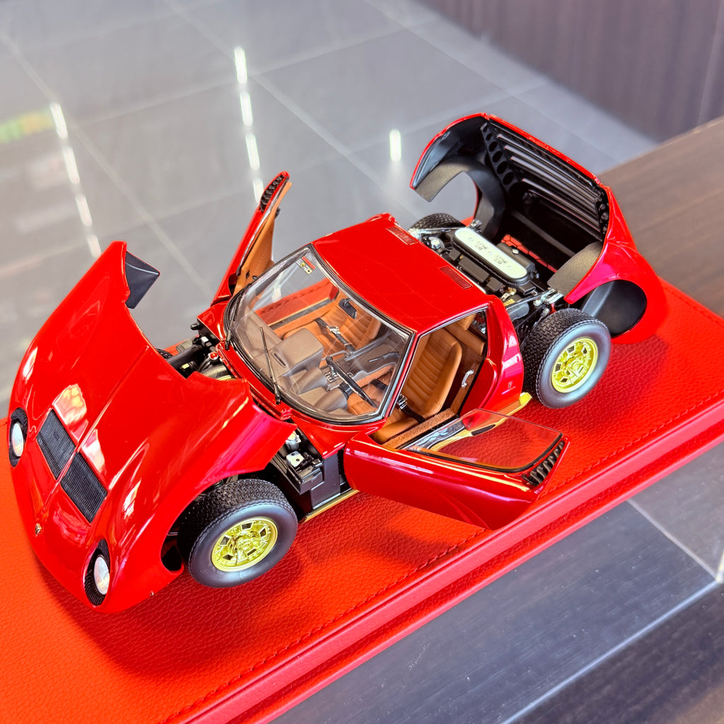 Ferrari F40 – Negro Escala 1:18 de KYOSHO