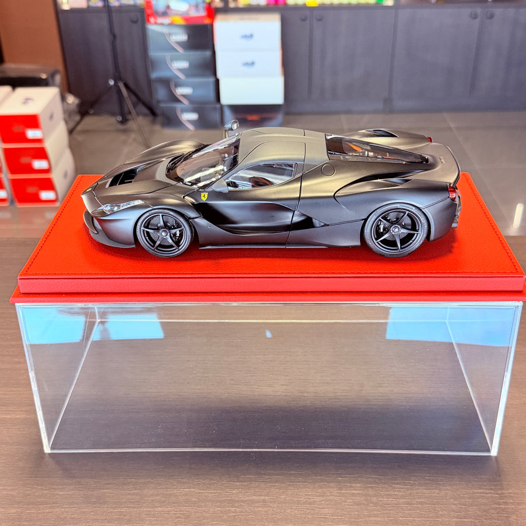 Ferrari LaFerrari Matt Black Poliform Pack Limited Edition 1:18 Scale by BBR Models
