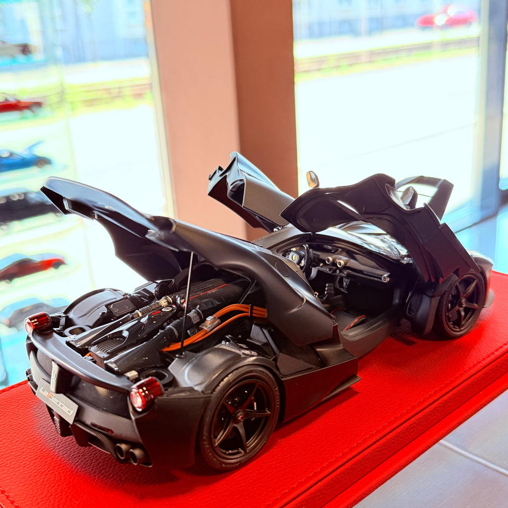 Ferrari LaFerrari Matt Black Poliform Pack Limited Edition 1:18 Scale by BBR Models